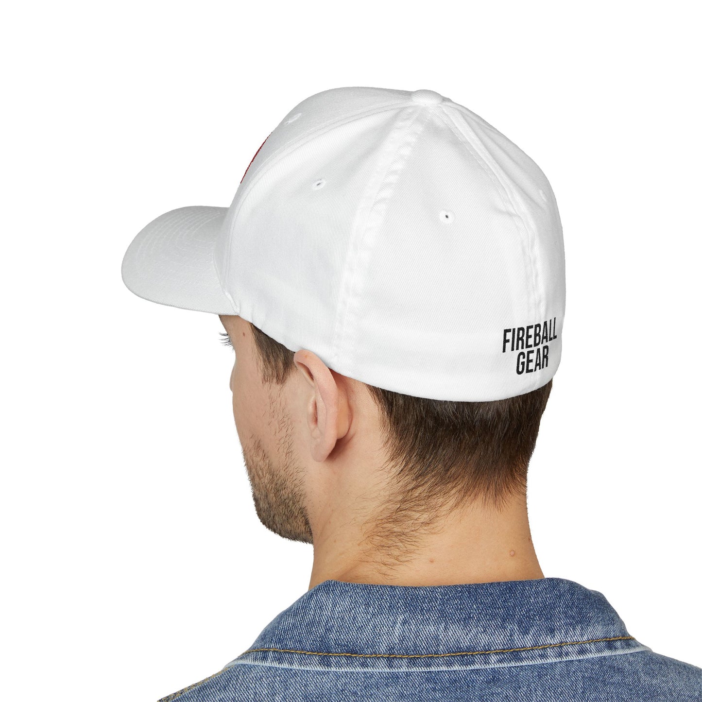 Fireball Gear – Flame &amp; Gear – Schwarz &amp; Rot – FlexFit-Baseballkappe mit Stickerei