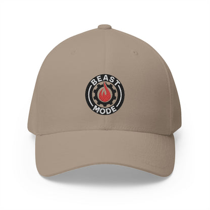 Beast Mode Series – Flame &amp; Gear Circle – FlexFit-Baseballkappe mit Stickerei